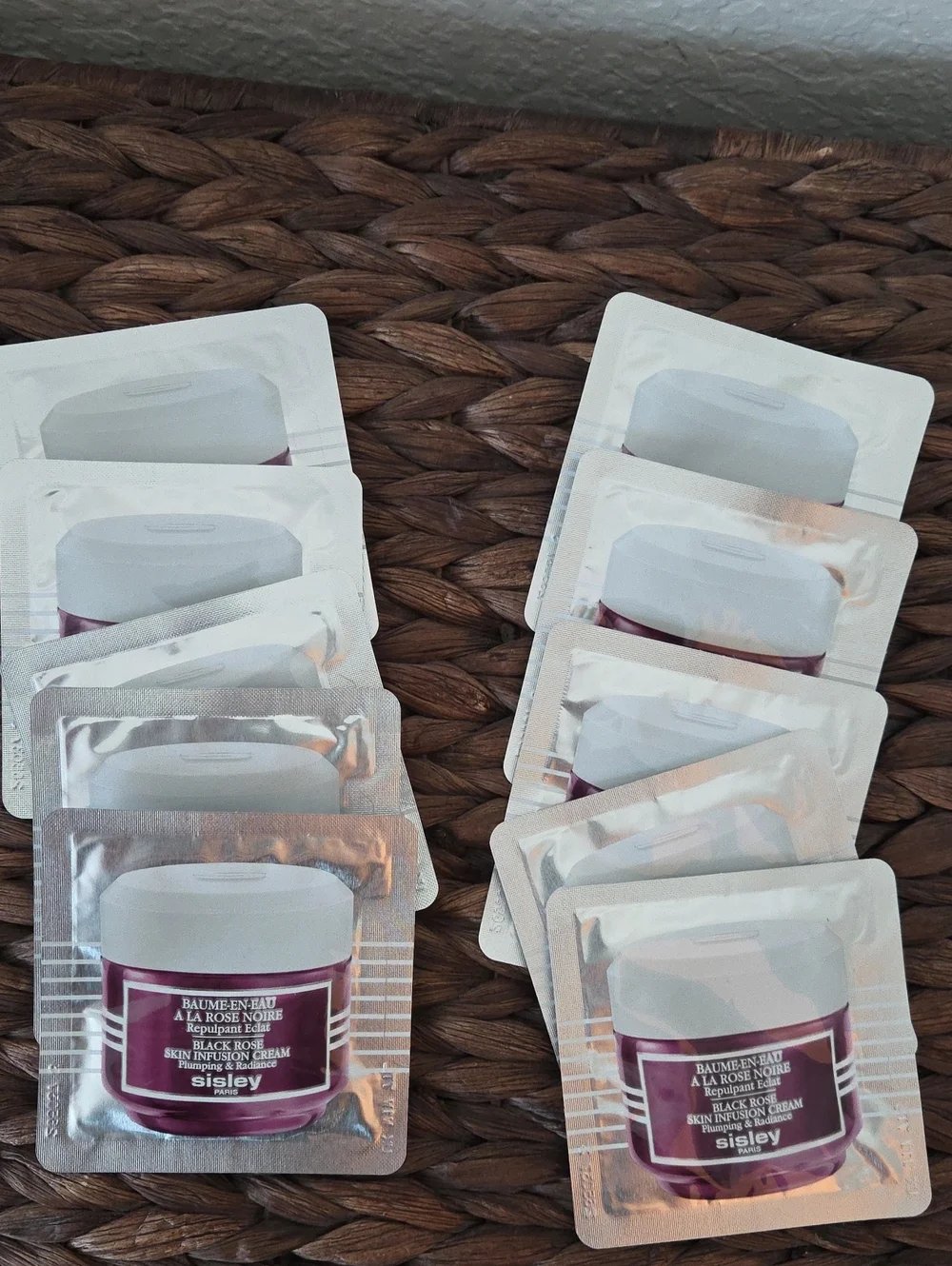 Sisley Black Rose Skin Infusion Cream Sachets - Purple and White